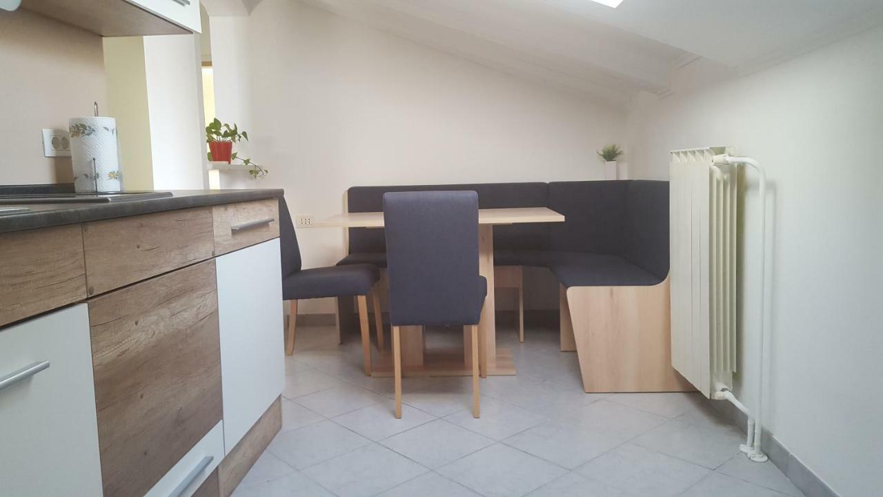 Apartment Sani Koper Buitenkant foto