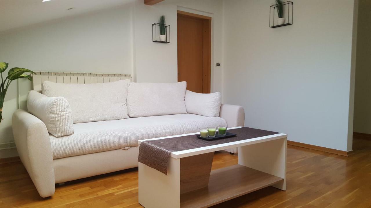 Apartment Sani Koper Buitenkant foto